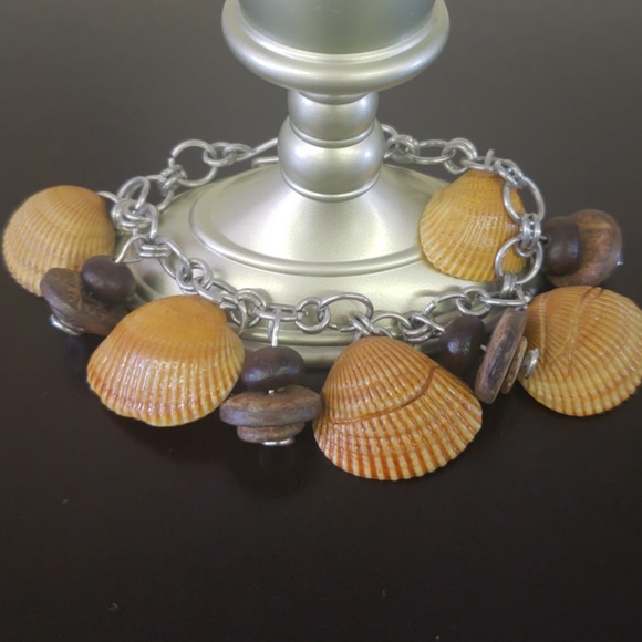 Seashell bracelet - Picture 1 of 4